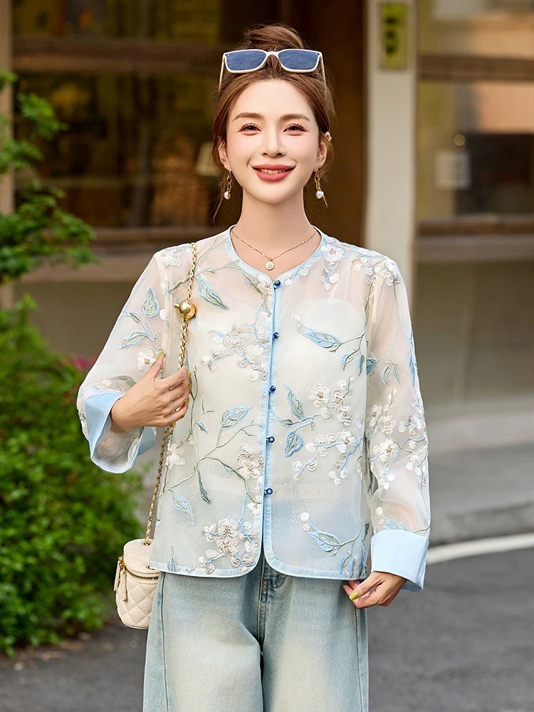 In with the new top CTO1102 images